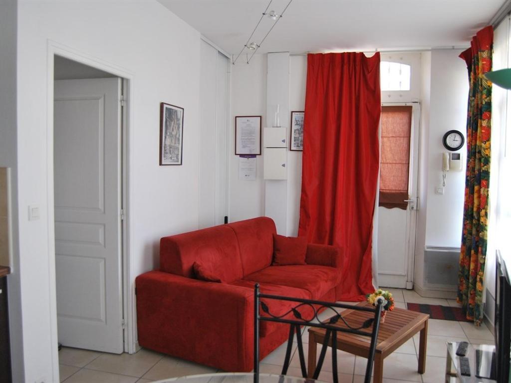 Gite La Tour Boileau Troyes Exterior foto